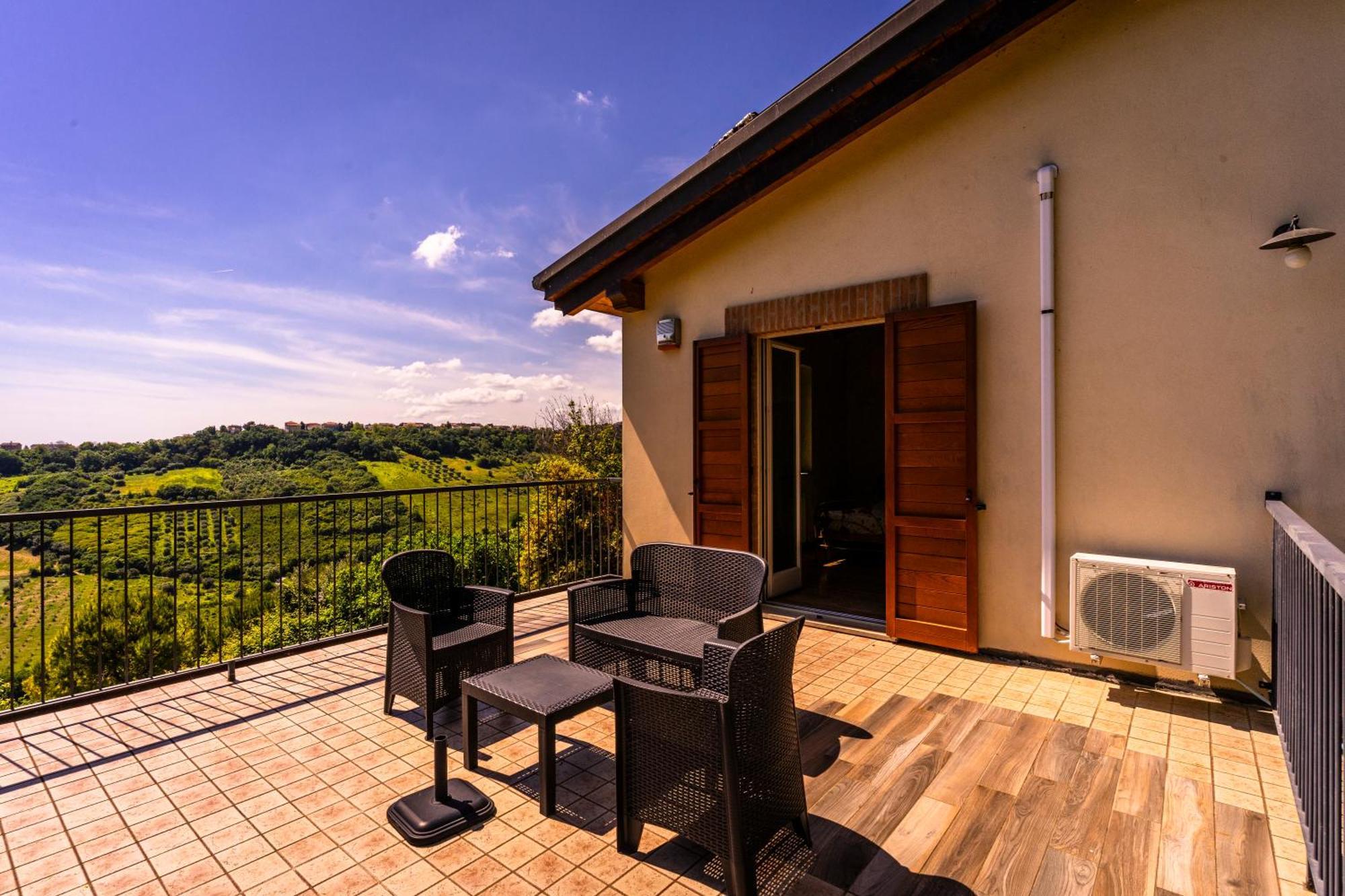 Lapedona Casa Jo - Country Home With Sea View And 3 Private Ensuite Rooms מראה חיצוני תמונה